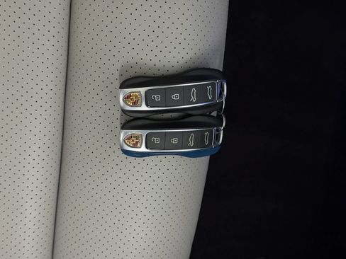 Used 2024 Porsche Taycan GTS AWD/4WD image 91