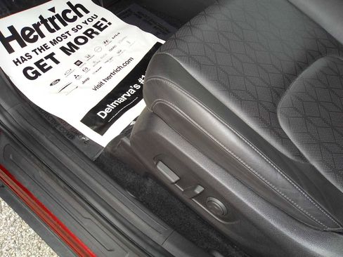 Used 2024 Kia Carnival SX image 29