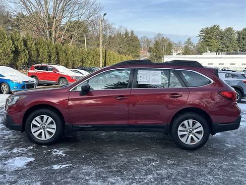 Used 2018 Subaru Outback 2.5i image 2
