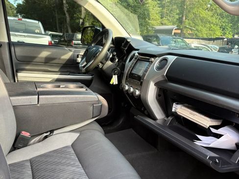 Used 2014 Toyota Tundra SR5 AWD/4WD image 22