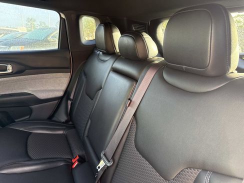 Certified 2024 Jeep Compass Latitude image 13