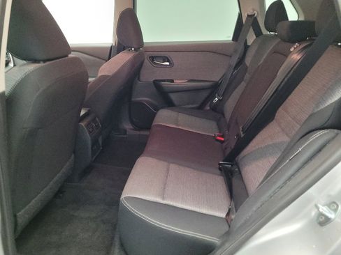 Used 2023 Nissan Rogue SV FWD image 18