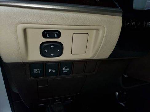 Used 2017 Lexus ES 350 w/ Luxury Package image 19