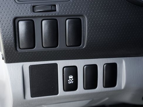 Used 2012 Toyota Tacoma 2WD Regular Cab image 19