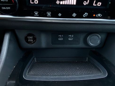 Used 2025 Nissan Rogue SV FWD image 25
