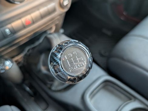 Used 2012 Jeep Wrangler Unlimited Sport AWD/4WD image 20