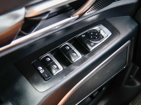 Used 2025 Kia Telluride S FWD image 19
