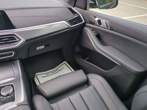 Certified 2022 BMW X5 xDrive40i image 16