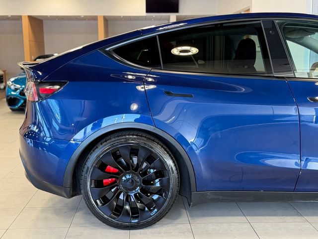 Used 2022 Tesla Model Y Performance AWD/4WD image 17