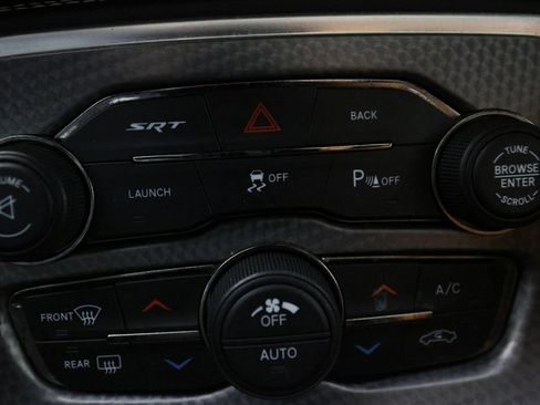 Used 2016 Dodge Challenger SRT Hellcat RWD image 22
