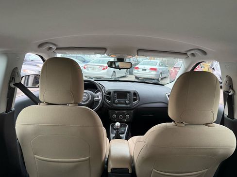 Used 2018 Jeep Compass Sport image 21