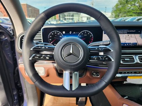 New 2026 Mercedes-Benz GLS 450 4MATIC image 32