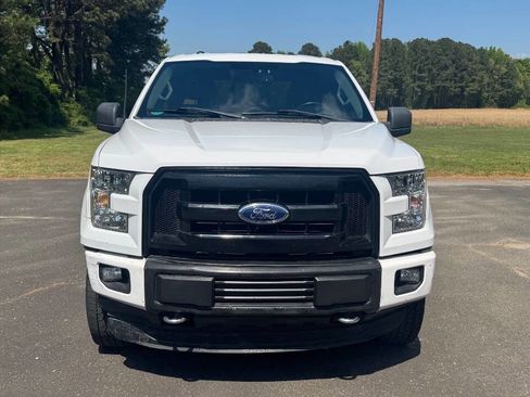 Used 2015 Ford F150 XLT w/ Equipment Group 302A Luxury image 3