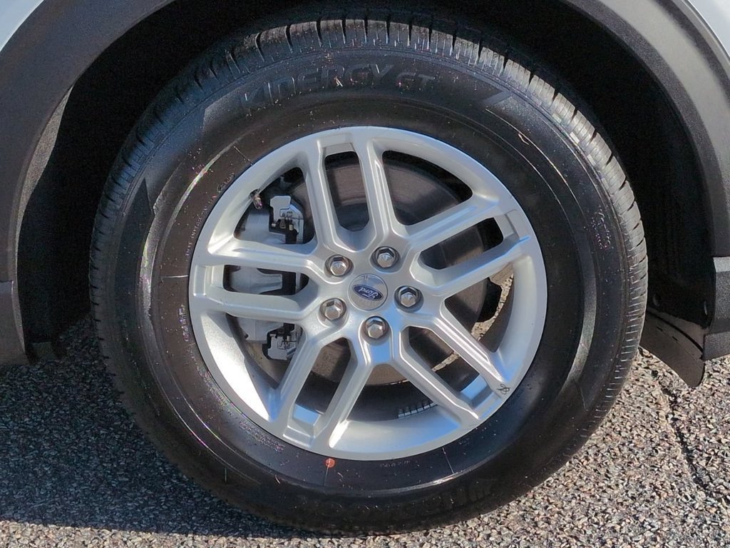 New 2026 Ford Explorer Active RWD image 11