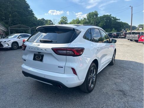 Used 2023 Ford Escape ST-Line Select w/ Tech Pack #1 AWD/4WD image 6