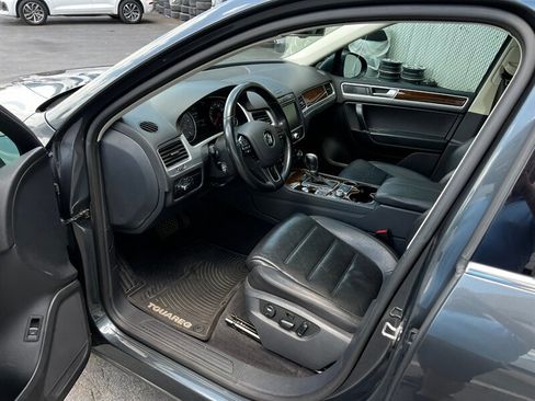 Used 2016 Volkswagen Touareg VR6 AWD/4WD image 15