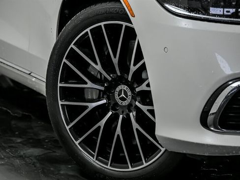 Used 2021 Mercedes-Benz S 580 4MATIC Sedan image 3
