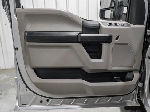 Used 2018 Ford F350 XL w/ STX Appearance Package RWD image 38