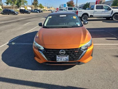 Used 2024 Nissan Sentra SR FWD image 2