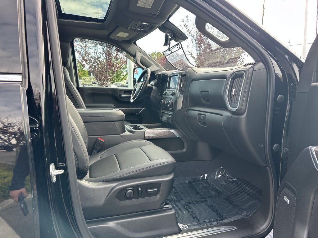 Used 2021 Chevrolet Silverado 3500 LTZ w/ Z71 Chrome Sport Edition AWD/4WD image 17