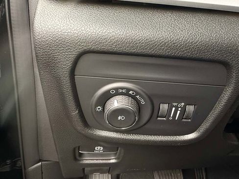 New 2025 Jeep Grand Cherokee L Limited image 28