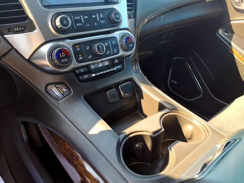 Used 2018 Chevrolet Tahoe LT AWD/4WD image 23