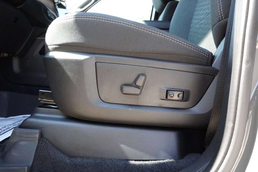 Used 2026 RAM 3500 Lone Star AWD/4WD image 29