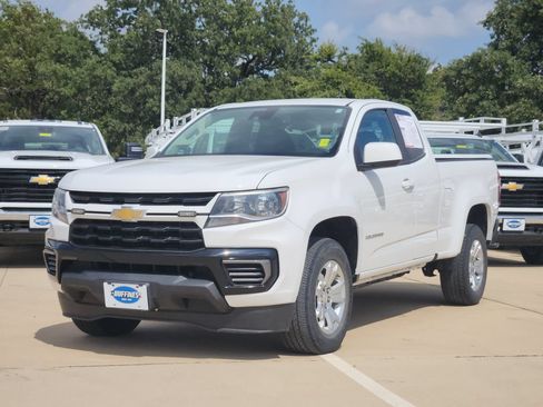 Used 2022 Chevrolet Colorado LT w/ Fleet Safety Package RWD image 3