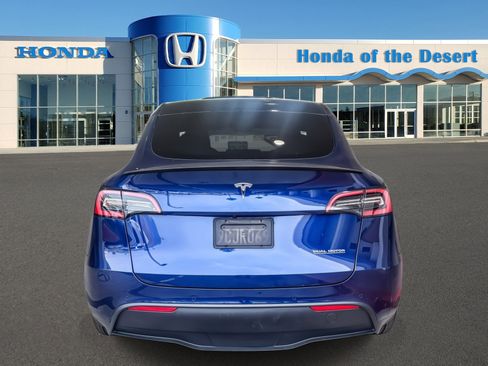 Used 2022 Tesla Model Y Performance image 5
