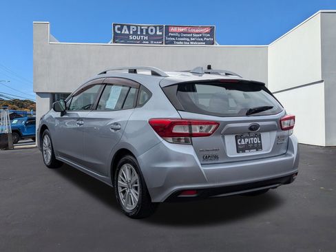 Used 2017 Subaru Impreza 2.0i Premium image 4