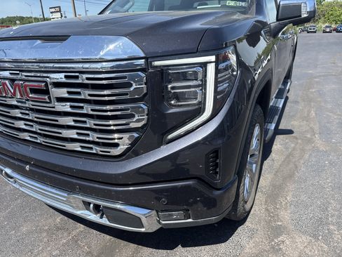 Used 2023 GMC Sierra 1500 Denali w/ Technology Package AWD/4WD image 10