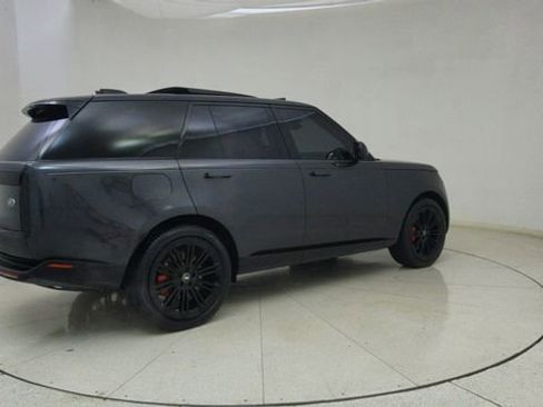 Used 2023 Land Rover Range Rover SE image 70