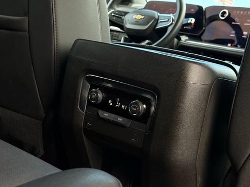 Used 2025 Chevrolet Tahoe LT AWD/4WD image 23