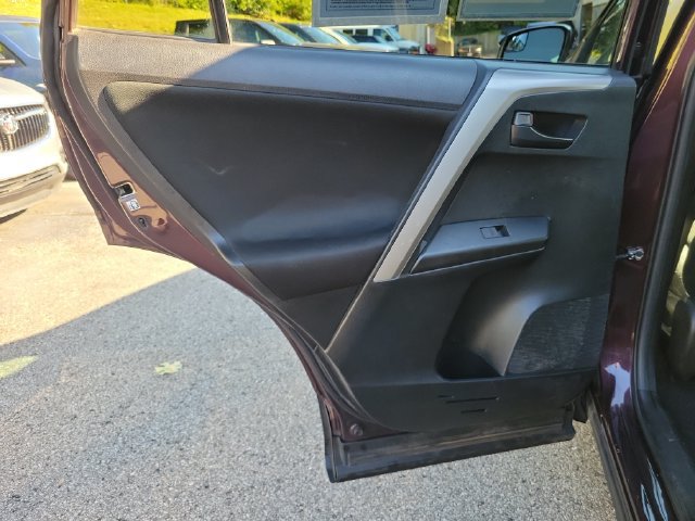 Used 2017 Toyota RAV4 LE w/ All Weather Liner Package FWD image 17