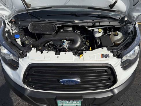 Used 2019 Ford Transit 250 130 Medium Roof image 18
