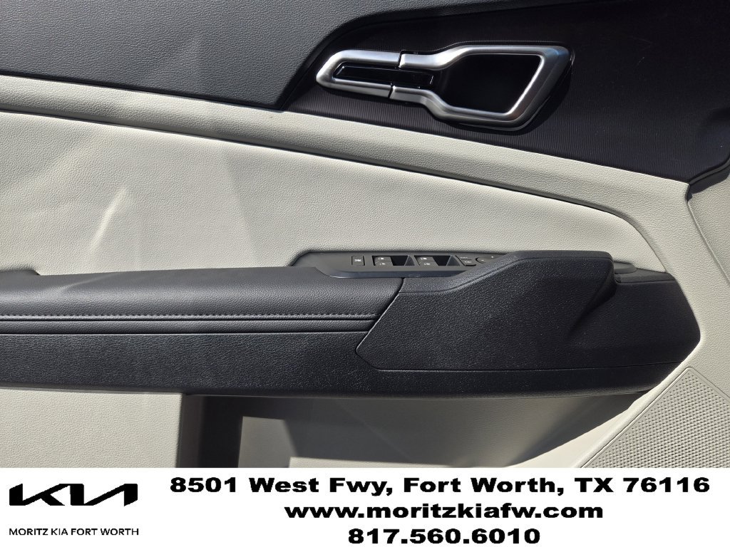 New 2026 Kia Sportage EX FWD image 19