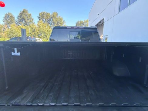 Used 2025 GMC Sierra 3500 AT4 w/ AT4 Premium Plus Package AWD/4WD image 28