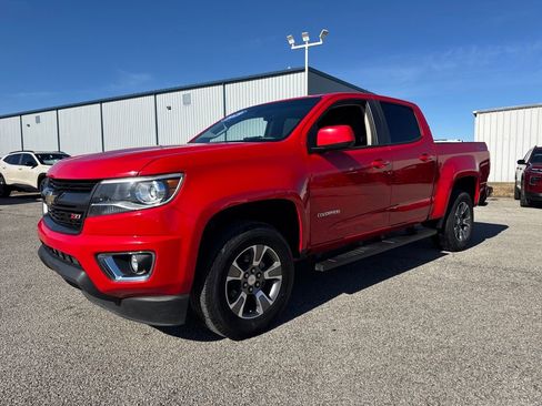 Used 2019 Chevrolet Colorado Z71 image 2