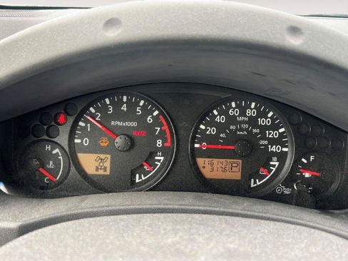 Used 2008 Nissan Xterra Off-Road w/ Technology Pkg AWD/4WD image 11