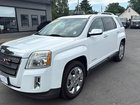 Used 2011 GMC Terrain SLT AWD/4WD image 3