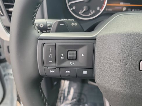 New 2026 Nissan Rogue SV image 27