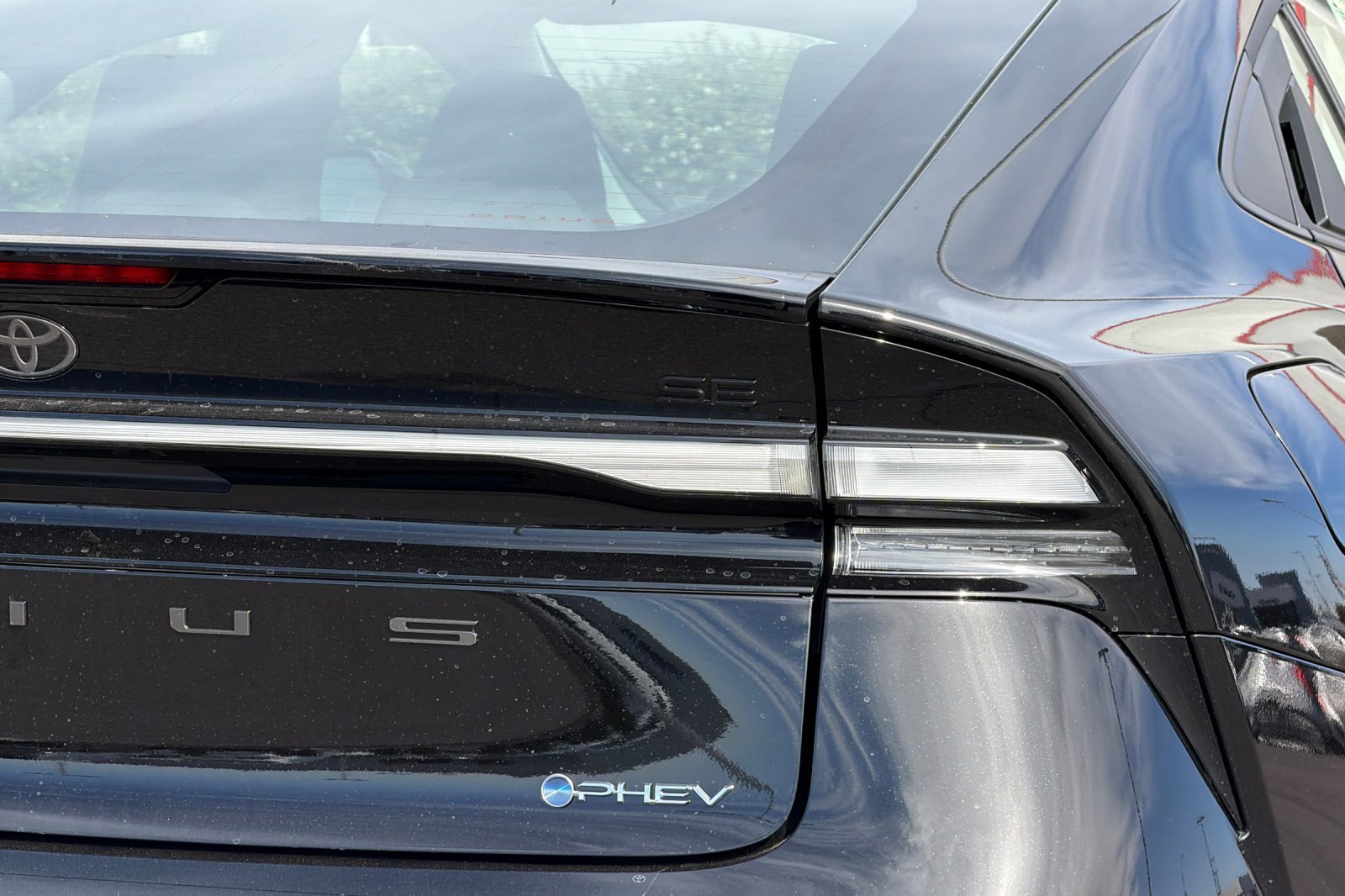 New 2027 Toyota Prius Plug-In Hybrid FWD image 31
