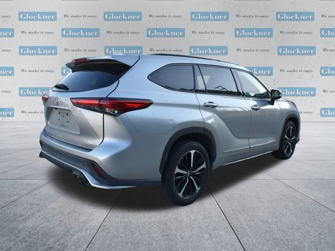 Used 2021 Toyota Highlander XSE image 6