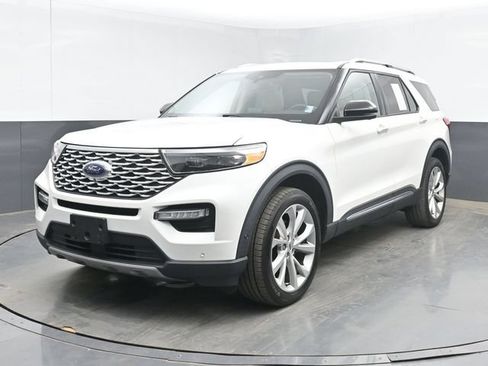 Used 2022 Ford Explorer Platinum w/ Equipment Group 601A AWD/4WD image 10