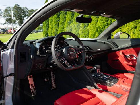 Certified 2023 Audi R8 V10 performance AWD/4WD image 39