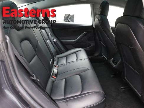 Used 2019 Tesla Model 3 Long Range RWD image 17