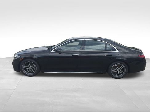 New 2026 Mercedes-Benz S 580e 4MATIC Sedan image 2