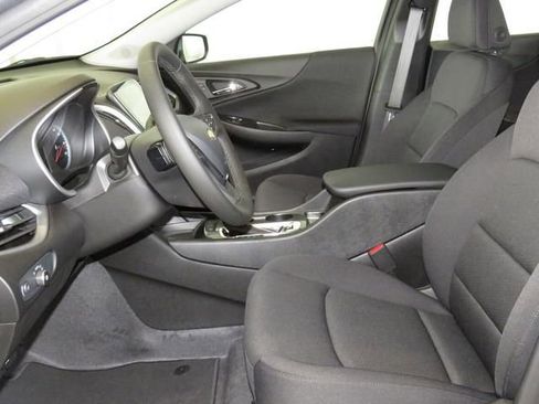 New 2024 Chevrolet Malibu RS image 7