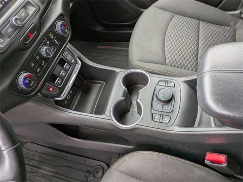 Used 2020 GMC Terrain SLE w/ Driver Convenience Package image 13