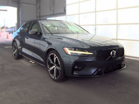 Used 2024 Volvo S60 B5 Ultimate w/ Climate Package AWD/4WD image 3